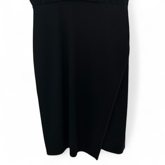 MM Lafleur Tory Dress in Black Size
6 Midi Faux Wrap Short Sleeve - Picture 5 of 11
